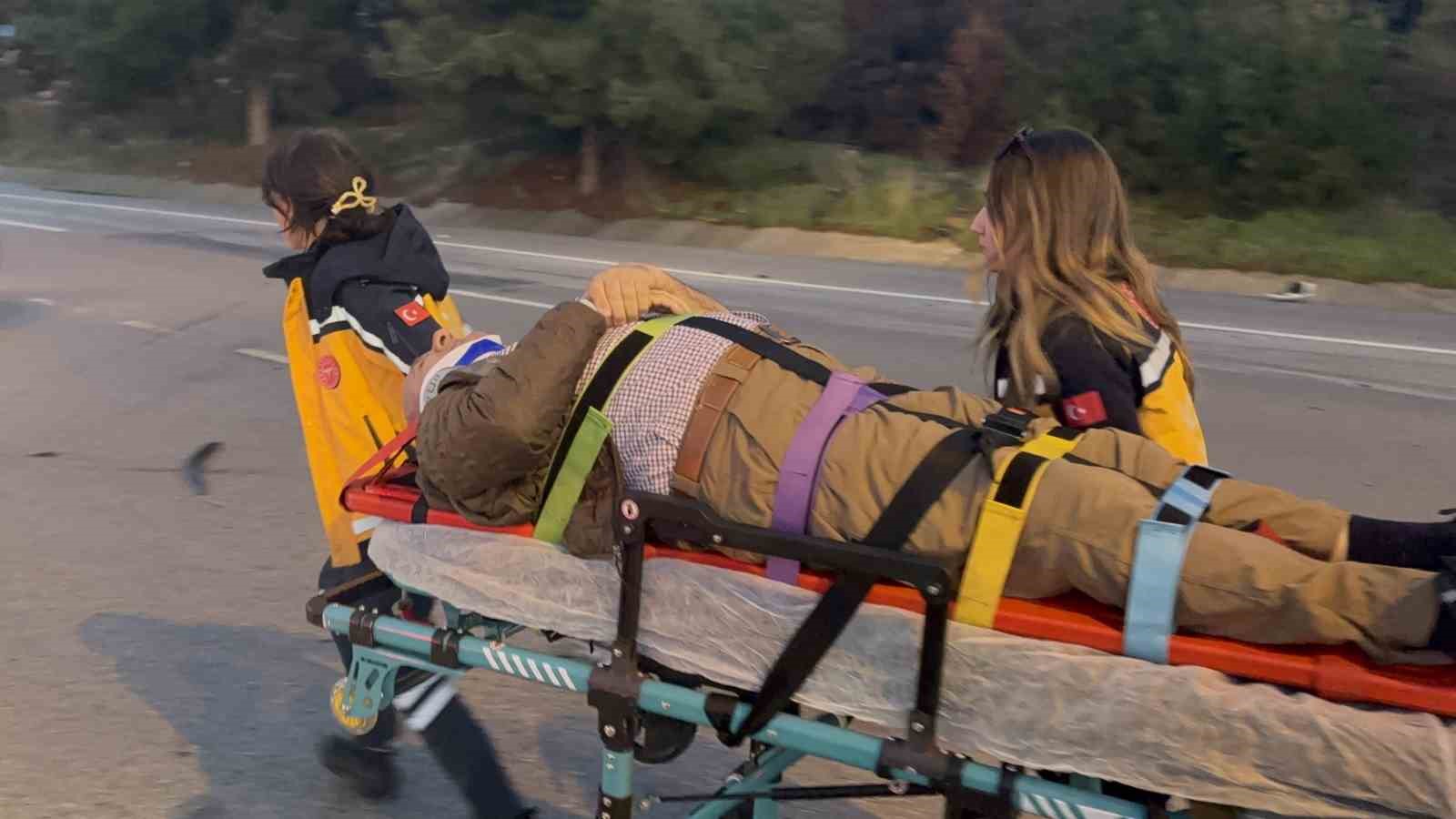 canakkalede iki otomobil carpisti 5 kisi yaralandi 7 wQDCr989