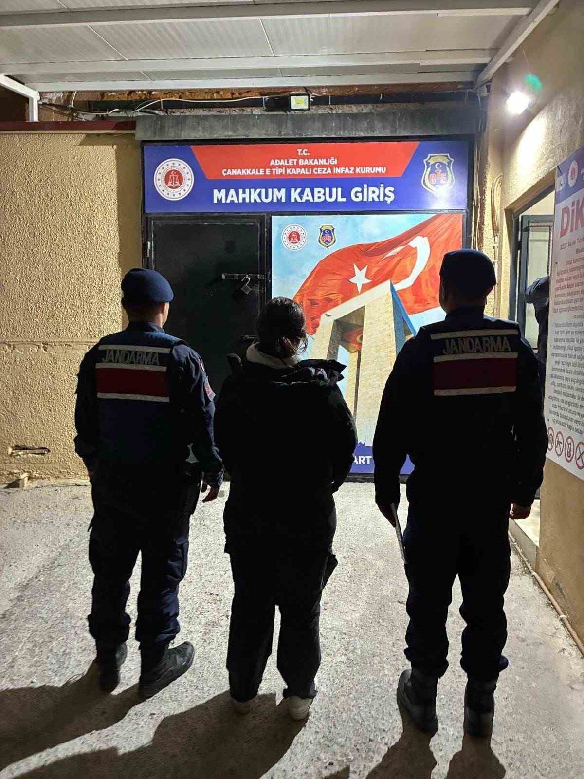 canakkalede jandarma denetimleri 8 tutuklama 0 WLQmVCTh