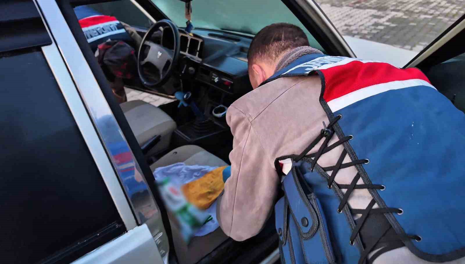 Çanakkale’de jandarmadan uyuşturucu operasyonuna 8 tutuklama 9 canakkalede jandarmadan uyusturucu operasyonuna 8 tutuklama 5 p7tfhbtk