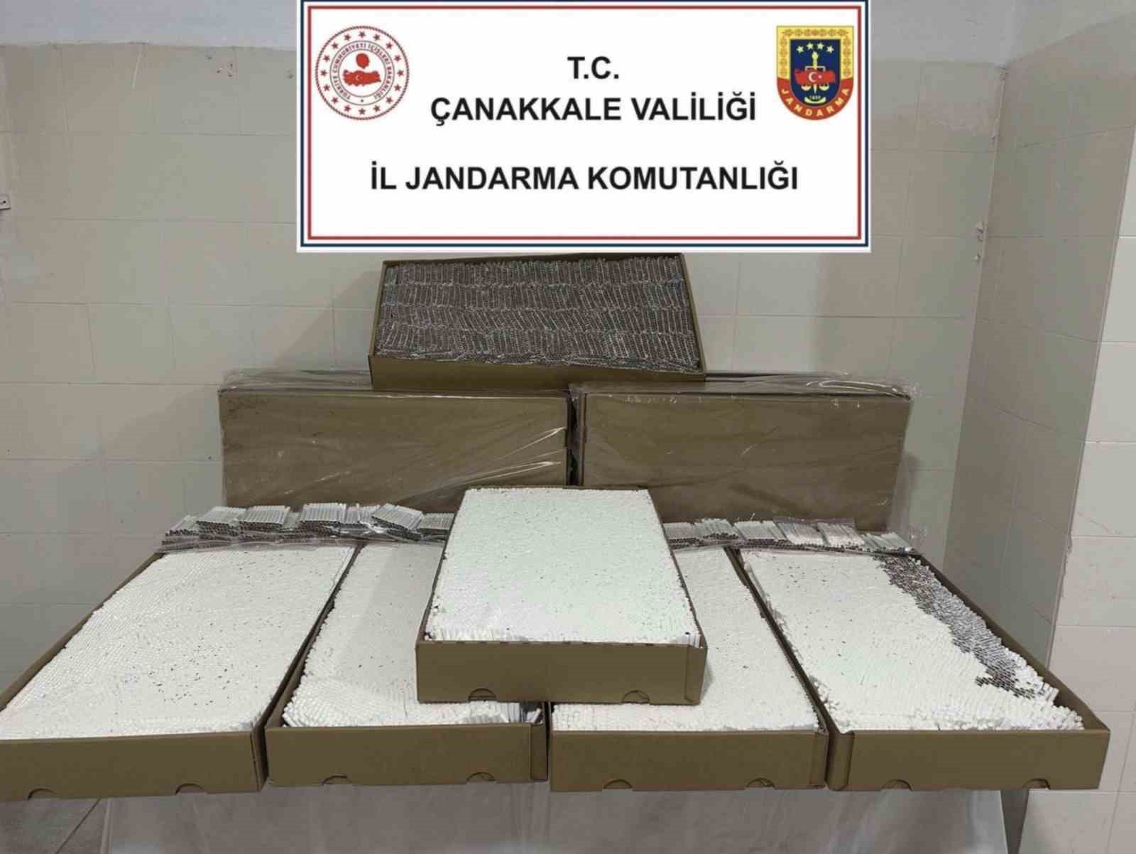 canakkalede kacakcilik operasyonu 120 bin dolu makaron yakalandi 0 yLjUdljz