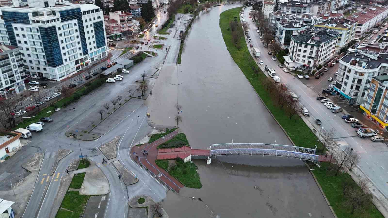 Çanakkale’de kışın yüzde 100 doluluğun ardından taşan Atikhisar Barajı’nda çalışmalar tamamlandı 9 canakkalede kisin yuzde 100 dolulugun ardindan tasan atikhisar barajinda calismalar tamamlandi 5 PKQjFXAc