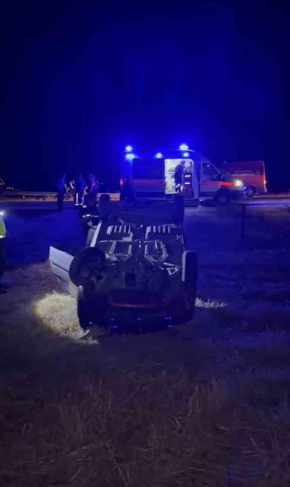 Çanakkale’de kontrolden çıkan otomobil tarlaya uçtu 4 canakkalede kontrolden cikan otomobil tarlaya uctu 0