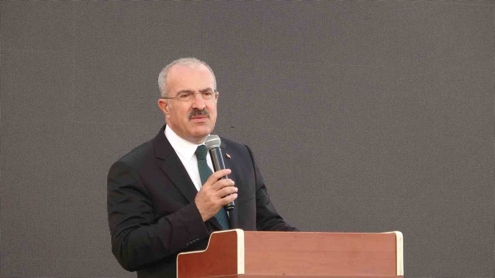 canakkalede milli agaclandirma gunu cercevesinde fidanlar toprakla bulustu 10 TnO7vvti