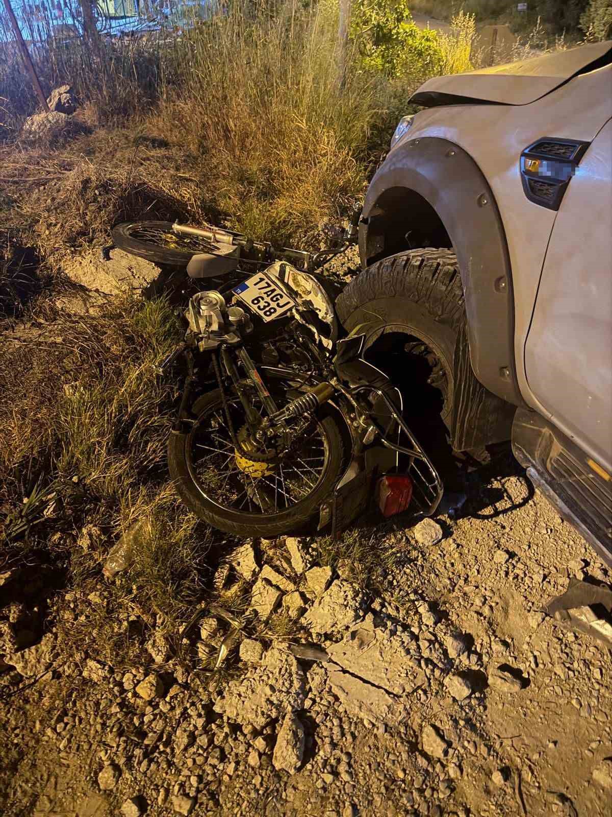 canakkalede motosikletli genc trafik kazasinda hayatini kaybetti 3 wyfRm9qb