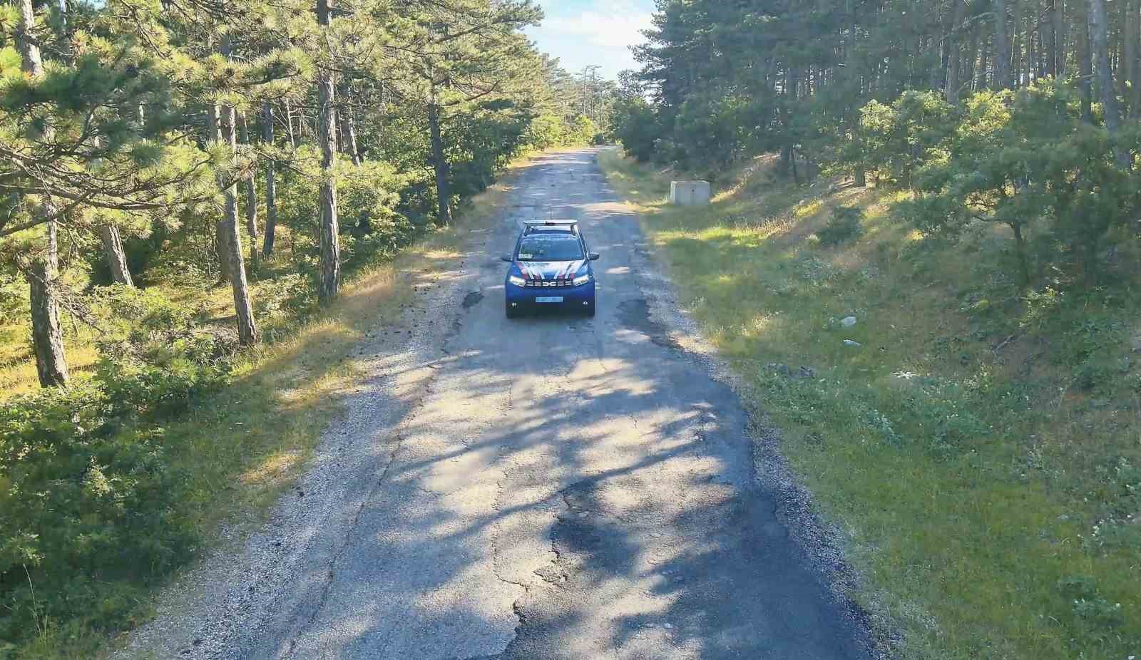 canakkalede orman yanginlarina karsi jandarma ekipleri sahada 1 4fhIulhm