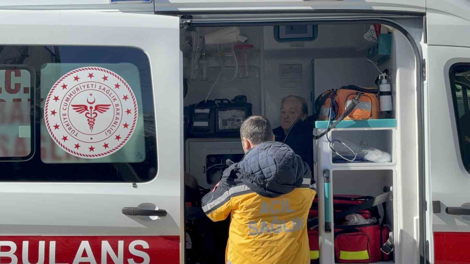 canakkalede ozel halk otobusu yayaya carpti 8 yarali 7 Sa4M39Rz