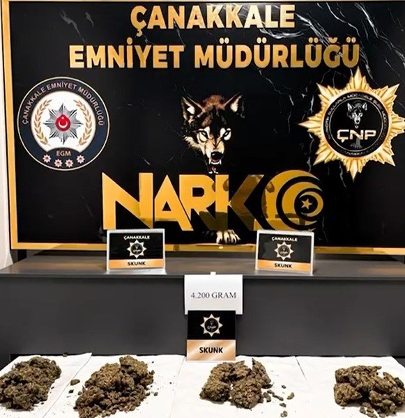 canakkalede piyasa degeri yaklasik 7 milyon tl degerinden uyusturucu maddeler ele gecirildi 0