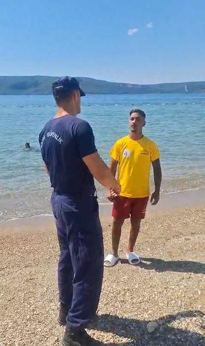 canakkalede plajda patlamamis askeri muhimmat bulundu 0 ql6EV4hY