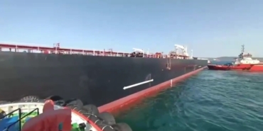 canakkalede-suruklenen-tanker-demirletildi-1TaJGtDv.jpg