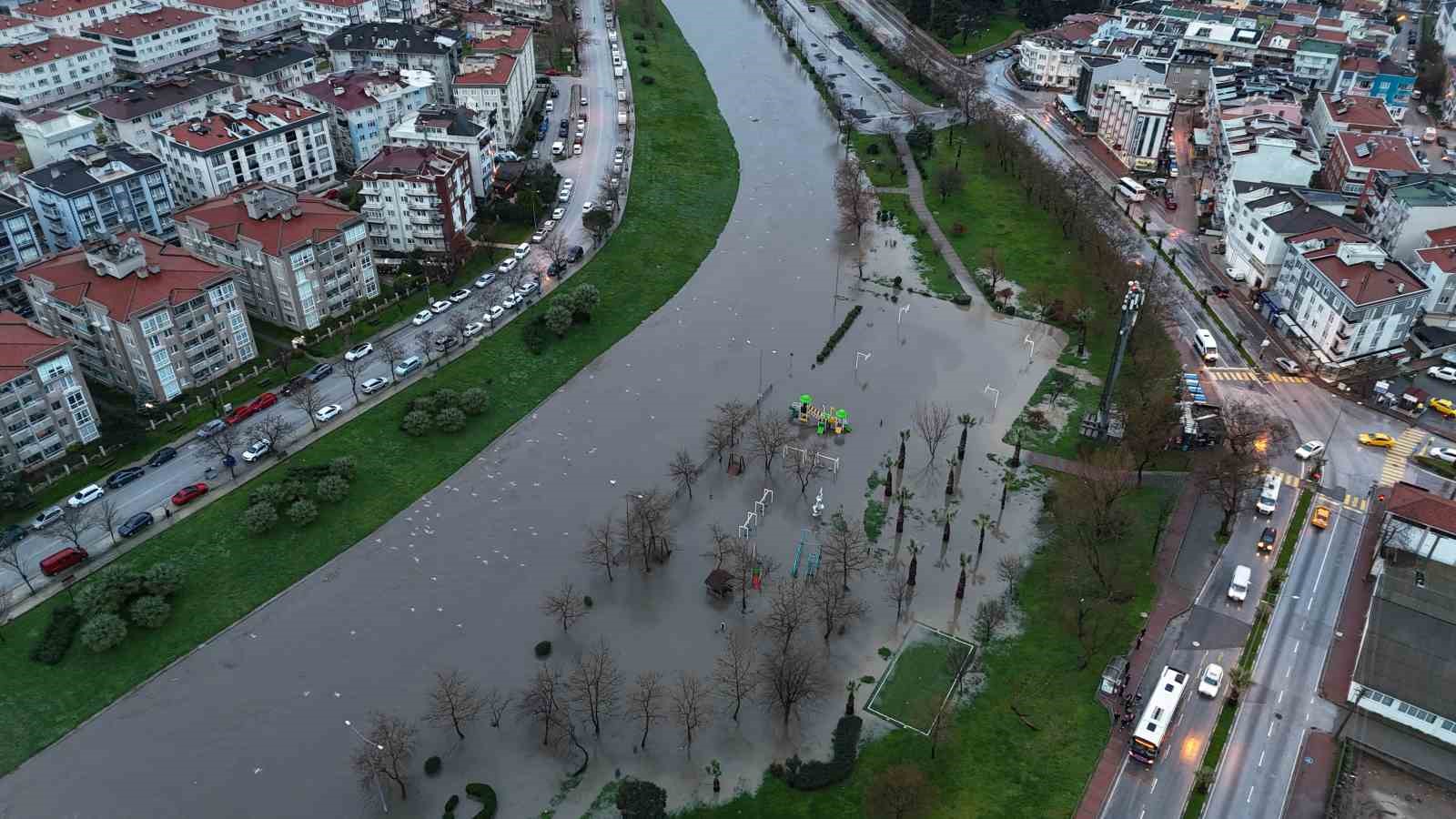 canakkalede tasan saricay dron ile goruntulendi 4 MrhswwiQ