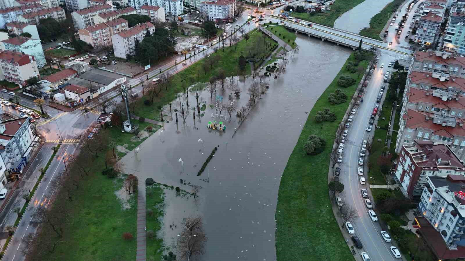 canakkalede tasan saricay dron ile goruntulendi 6 5OvnsAkN