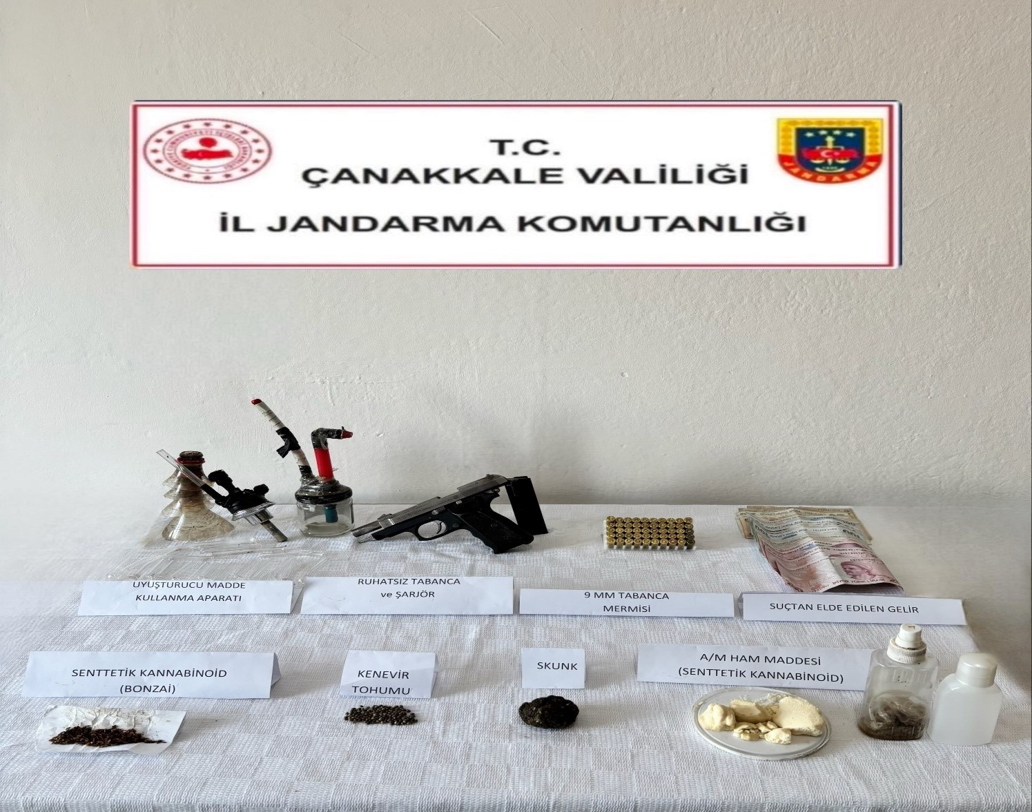 canakkalede uyusturucu operasyonu 17 gozalti 1