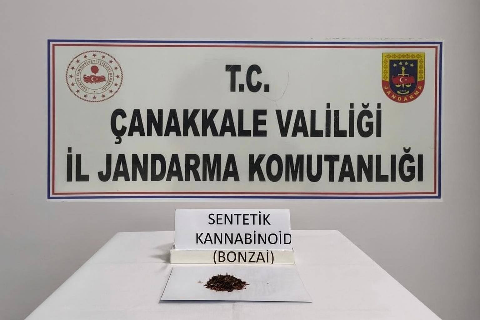 canakkalede uyusturucu operasyonu 2 supheli tutuklandi 3