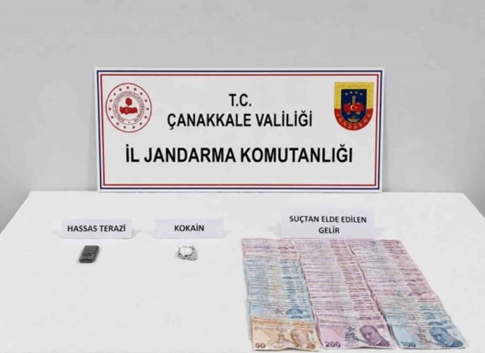 canakkalede uyusturucu operasyonu 3 supheli tutuklandi 1 T86SBrTh