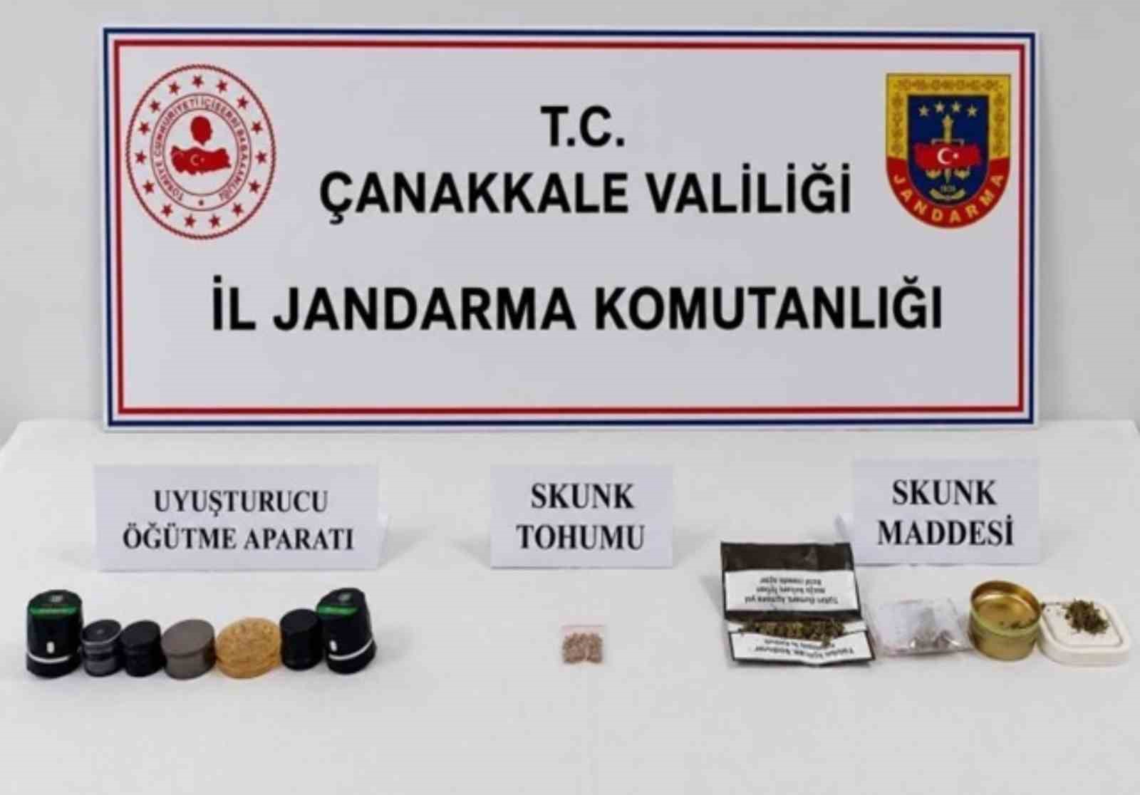 canakkalede uyusturucu operasyonu 3 supheli tutuklandi 2 En23SmKB