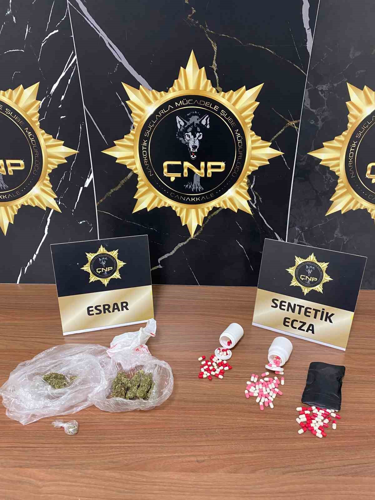 canakkalede uyusturucu taciri 4 supheli tutuklandi 0