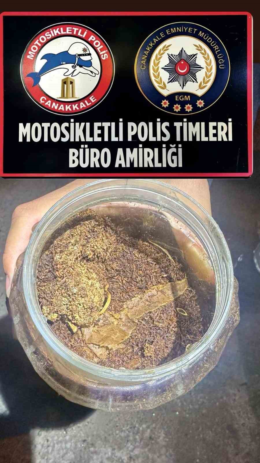 Çanakkale’de uyuşturucu taciri 5 şüpheli tutuklandı 9 canakkalede uyusturucu taciri 5 supheli tutuklandi 5 hOiDEUFT