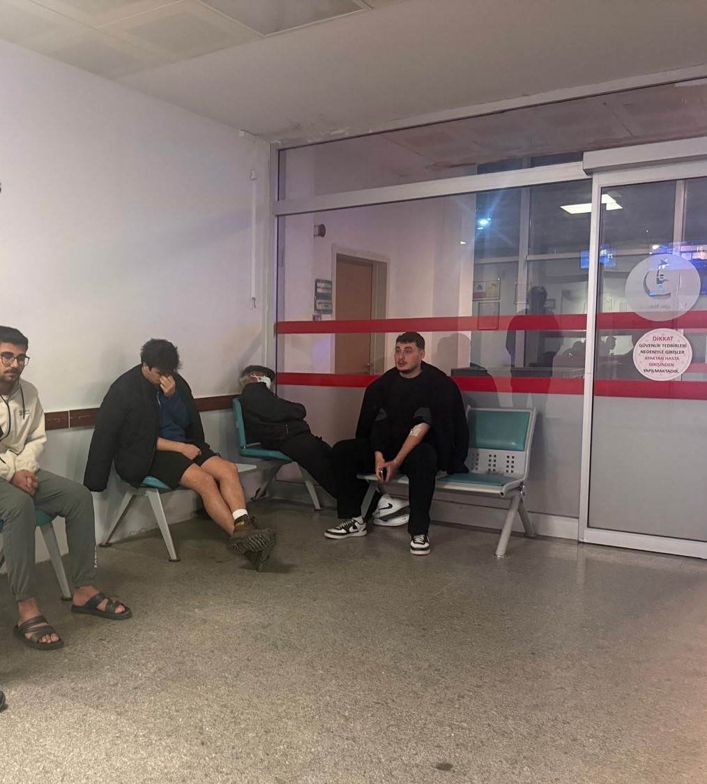 canakkalede yurtta rahatsizlanan 73 ogrenci hastanelik oldu 2 lHlNsKlc