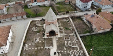 candirdaki-5-asirlik-turbe-tarihe-isik-tutuyor-FMH5dhgj.jpg