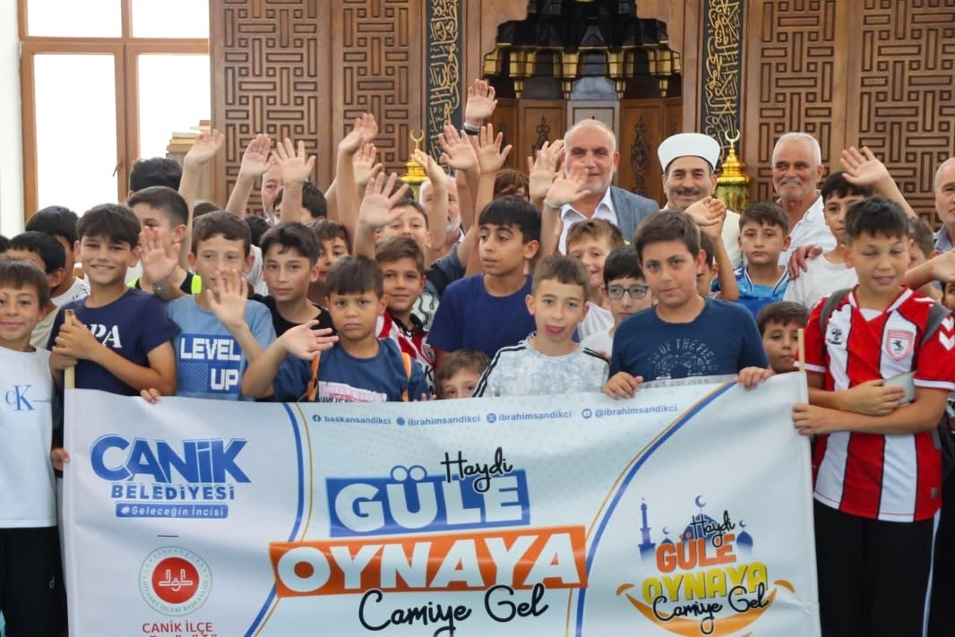 canikte cocuklar camilere akin ediyor 2 vDWSDdO7