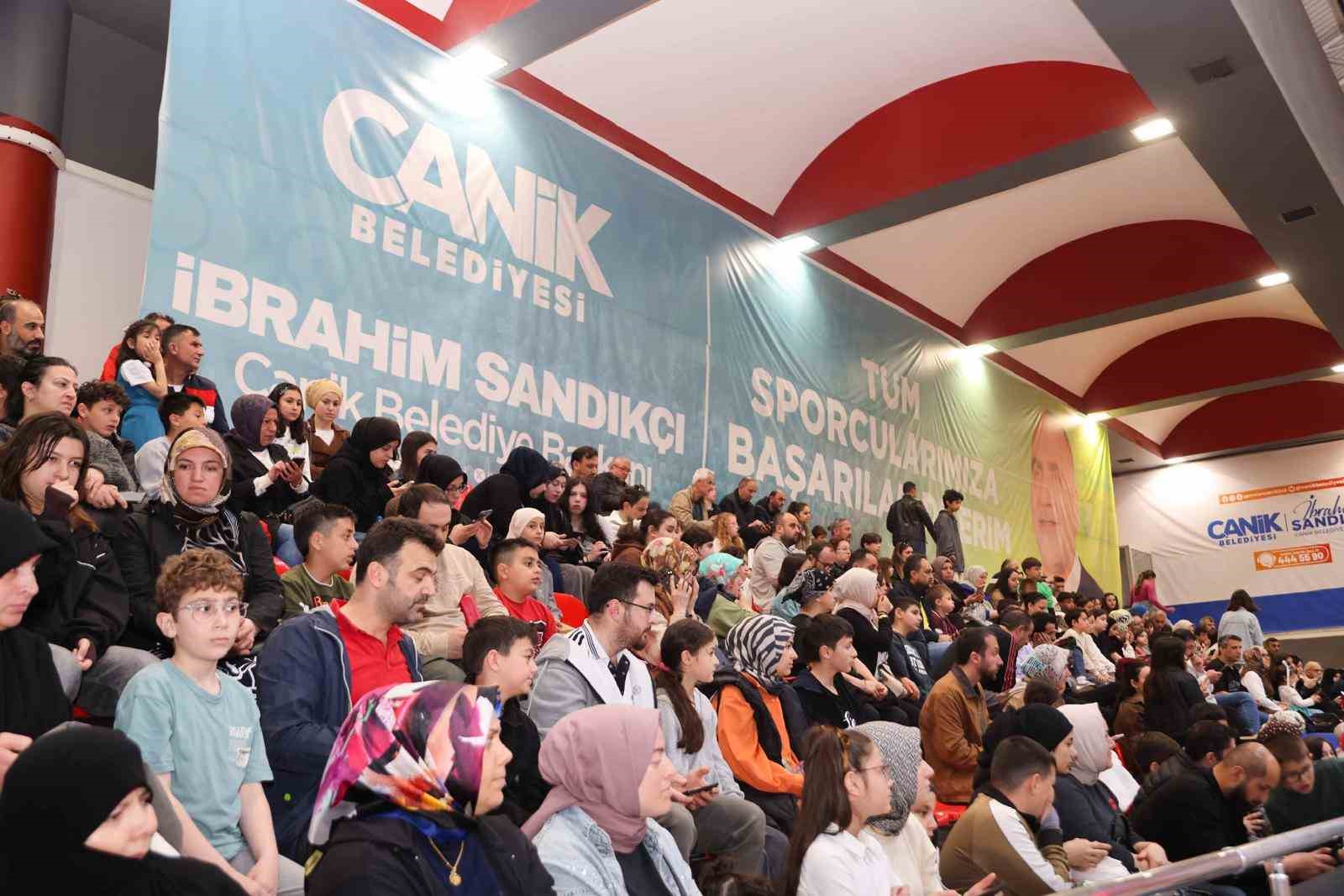 canikte mangala coskusu 3 Hw3wBTic
