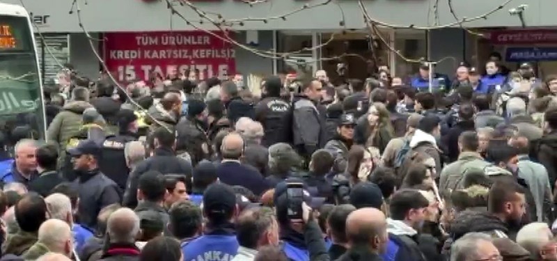 cankaya belediye baskani gunerin aciklamasi sirasinda gerginlik 0 mt3mJzRq