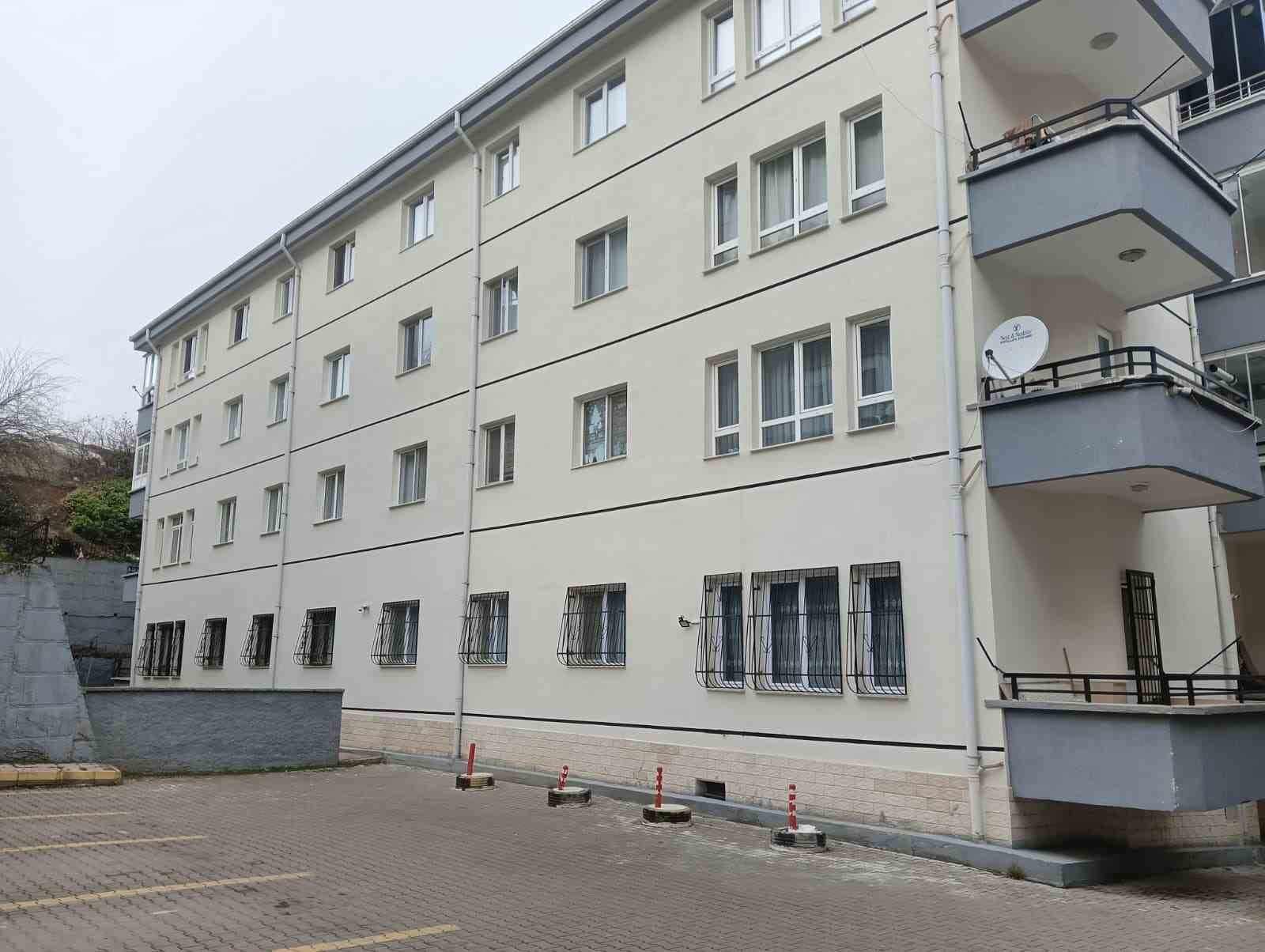 cankayada cokme olusan apartmanda yasayanlar tedbir amacli tahliye edildi 4 KGFlDtOB