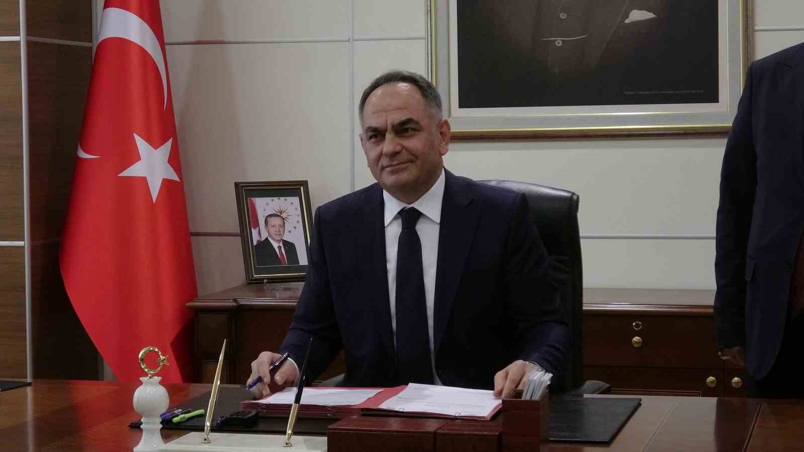 cankiri valisi cakirtas goreve basladi 7 suwCOBRJ