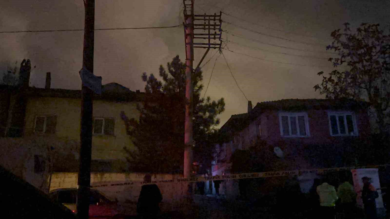cankirida ev yangini iki ev alevlere teslim oldu 1 LgD7pS6E