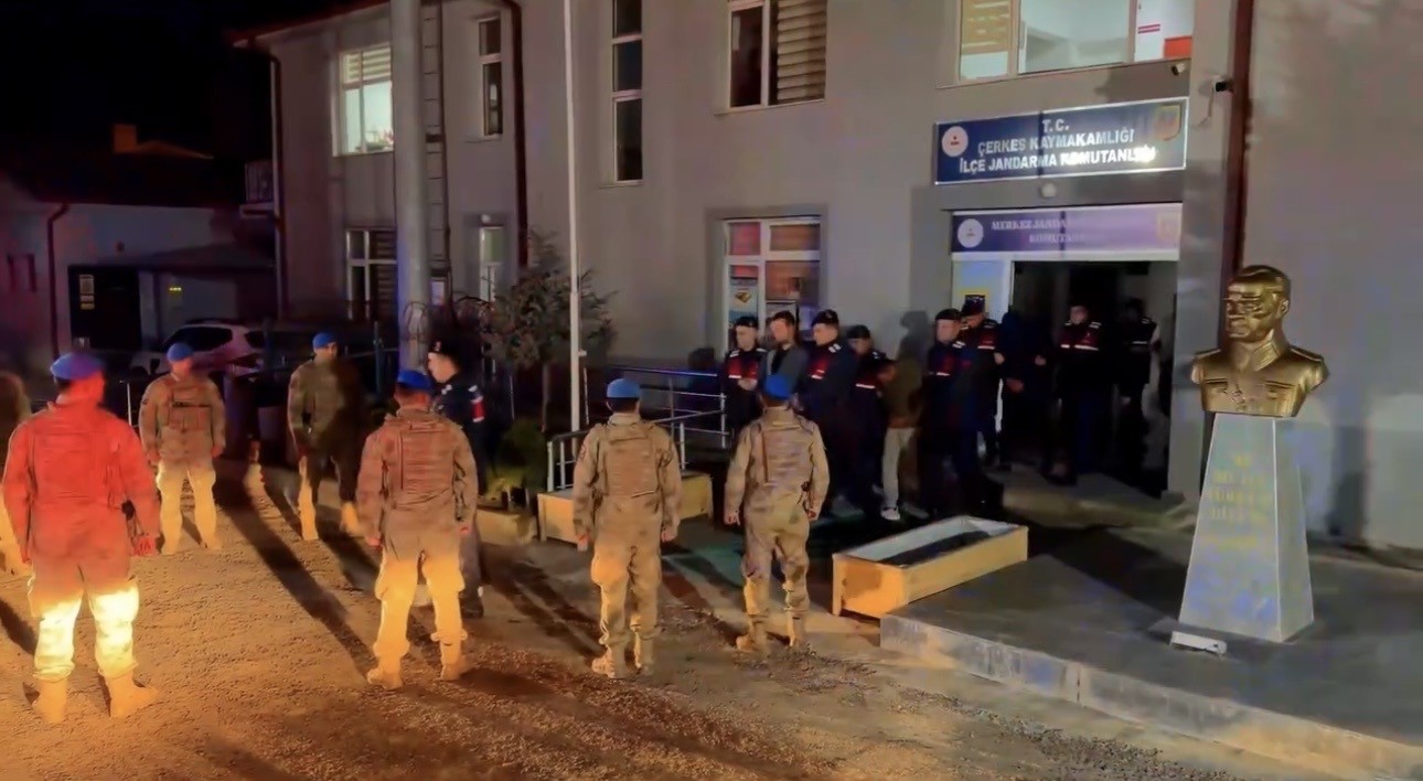 cankirida uyusturucu operasyonu 13 tutuklama 4 ETByDmaw