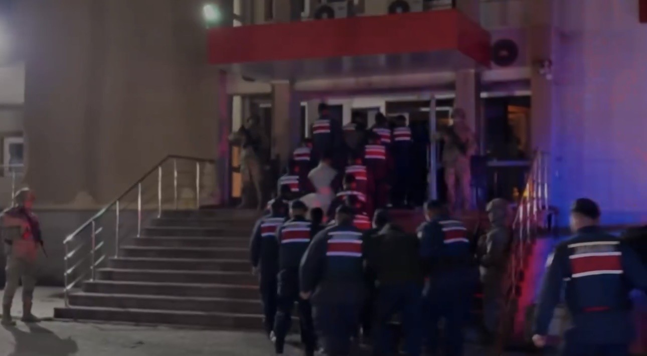 cankirida uyusturucu operasyonu 13 tutuklama 5 dfAydRA9