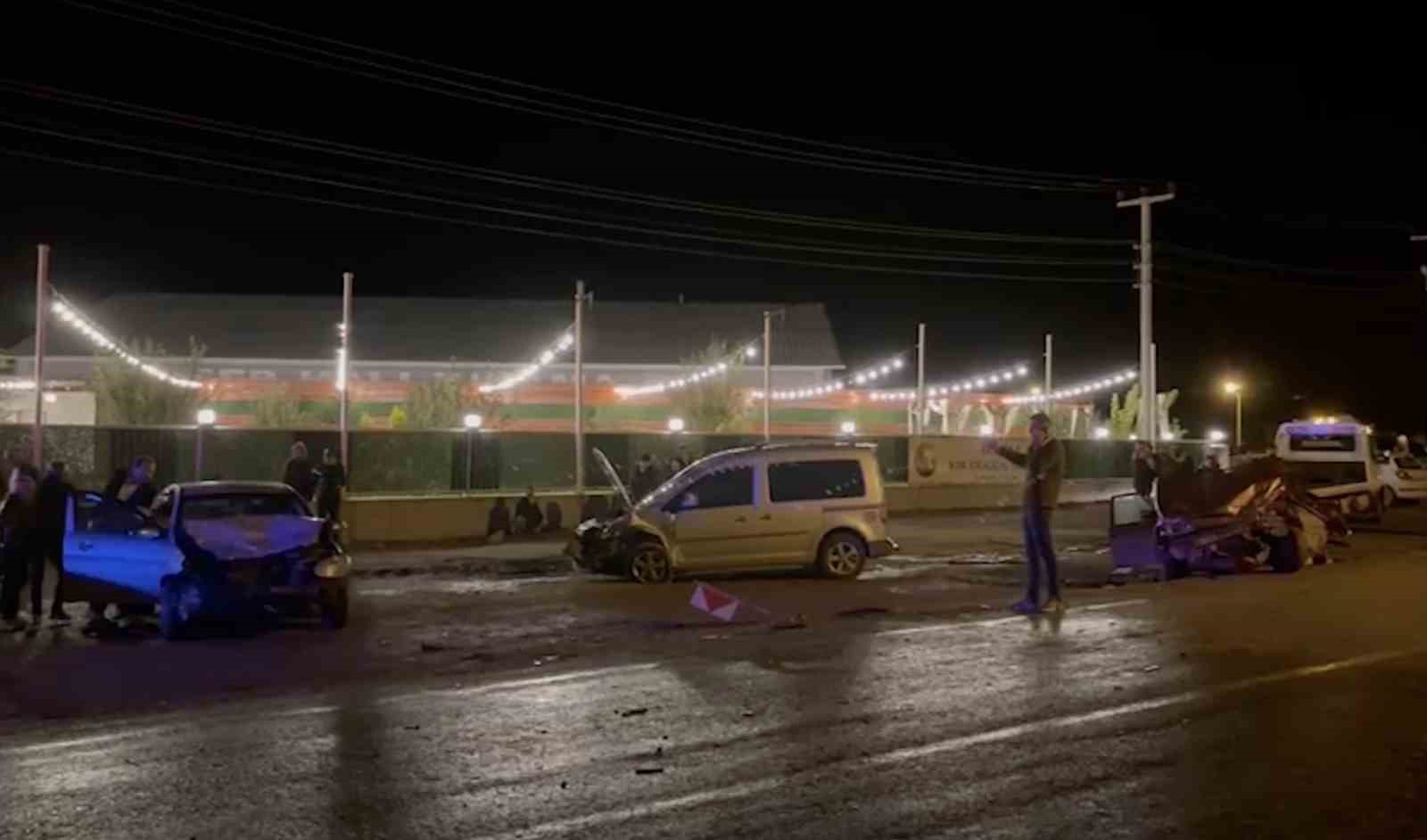 cankirida zincirleme trafik kazasi 9 yarali 0 jLmMSEvN