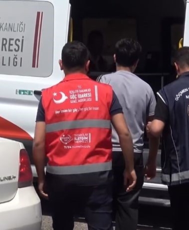 cankiridan-suriyeye-geri-donusler-devam-ediyor-79-kisi-kalici-olarak-ulkesine-dondu-iJZLUnDM.jpg