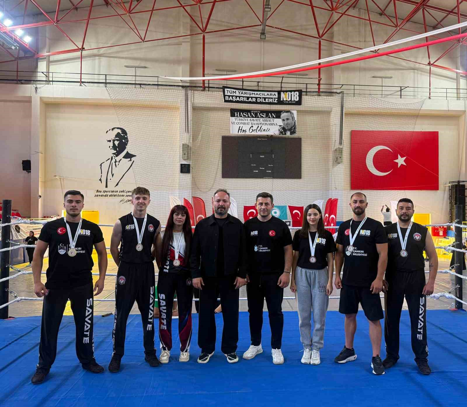 Çankırılı genç sporcular, savate sporunda başarılarıyla göz dolduruyor 4 cankirili genc sporcular savate sporunda basarilariyla goz dolduruyor 0 J13veX85