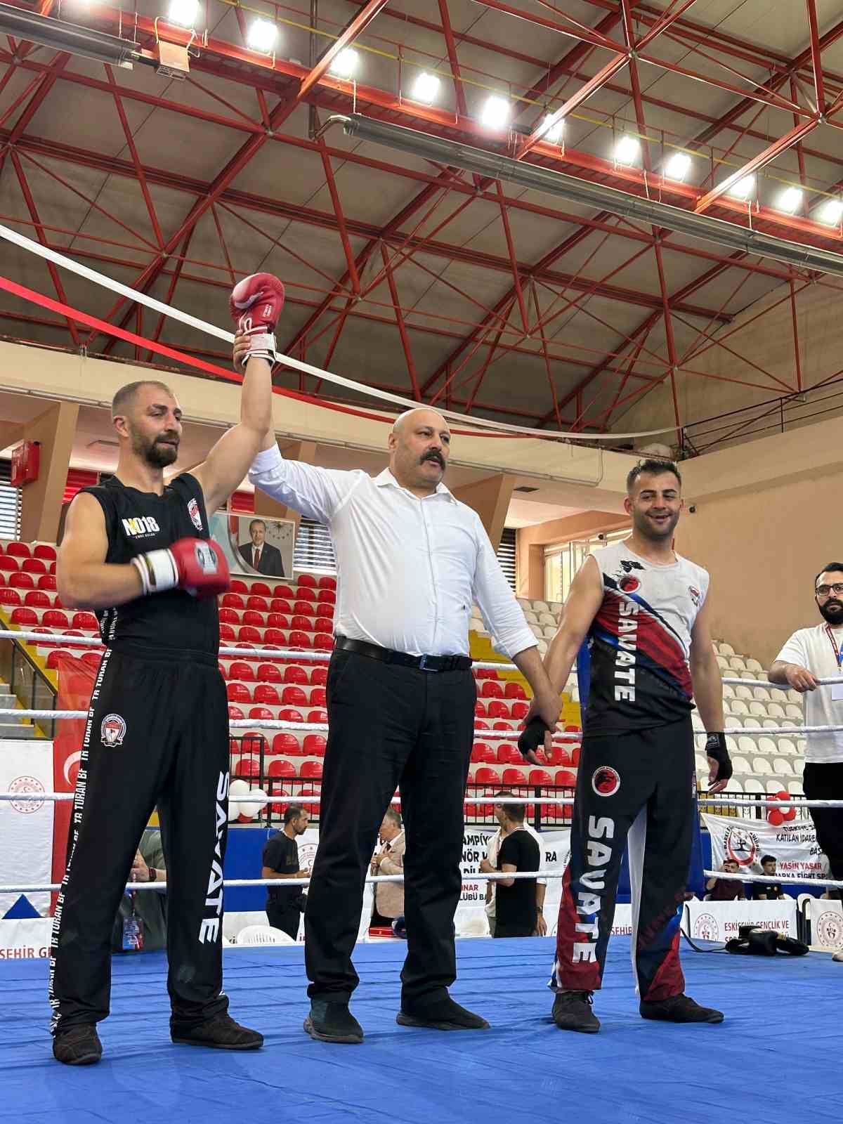 Çankırılı genç sporcular, savate sporunda başarılarıyla göz dolduruyor 8 cankirili genc sporcular savate sporunda basarilariyla goz dolduruyor 4 iHTSd4Xl
