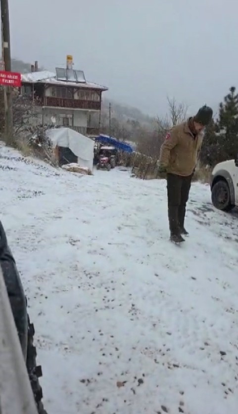 cankirinin yuksek kesimlerinde kar yagisi etkili oluyor 6 lZrfawCF
