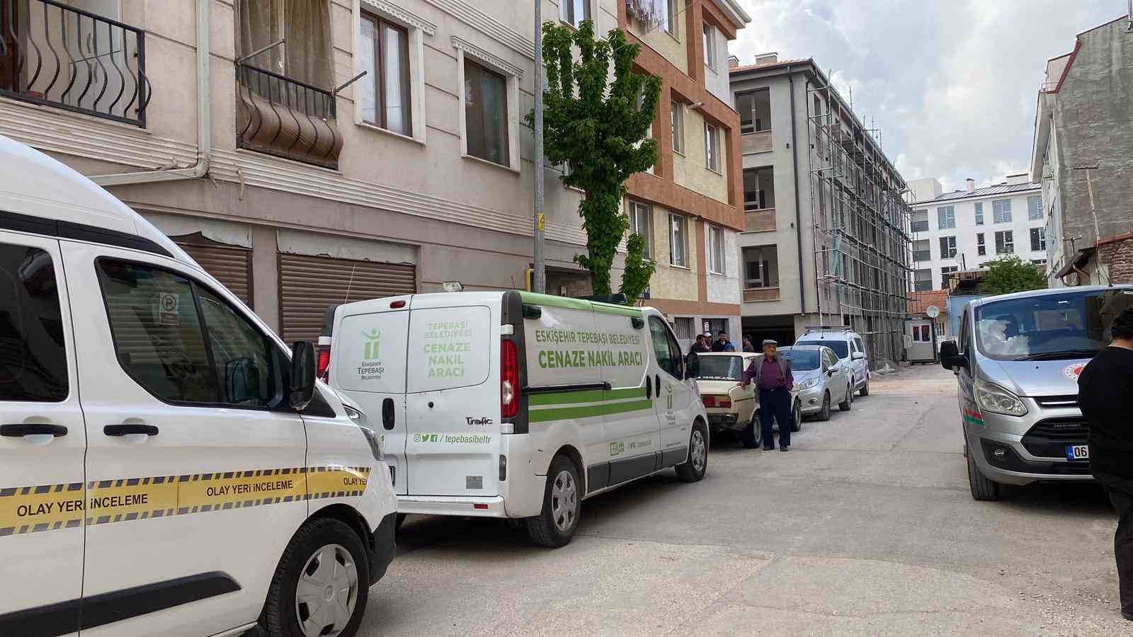 cansiz bedeni babasi tarafindan bulundu 1 l8vlv4rr