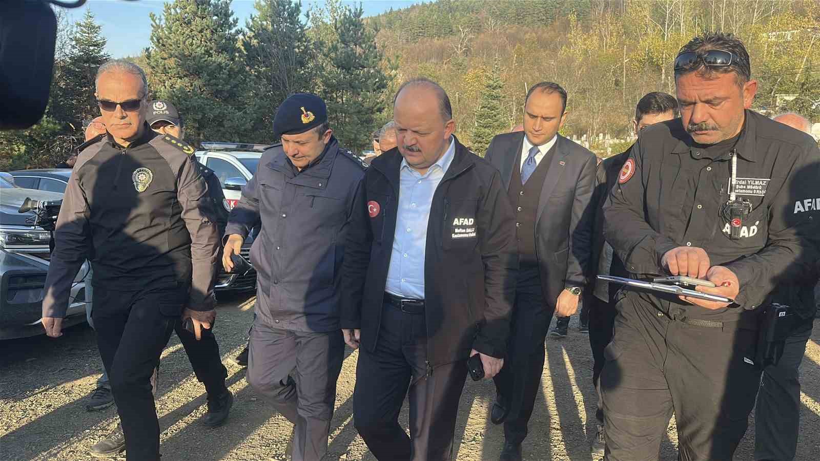 cansiz bedenleri bulunan anne ve oglu hakkinda vali dallidan aciklama 1 XOU7X4LX