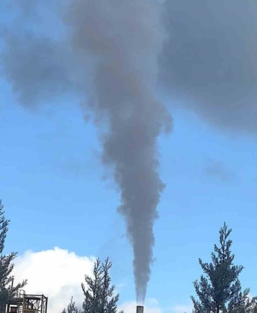 cargill-bursadan-cikan-dumanlar-gokyuzunu-griye-boyadi-a4pzWZIj.jpg