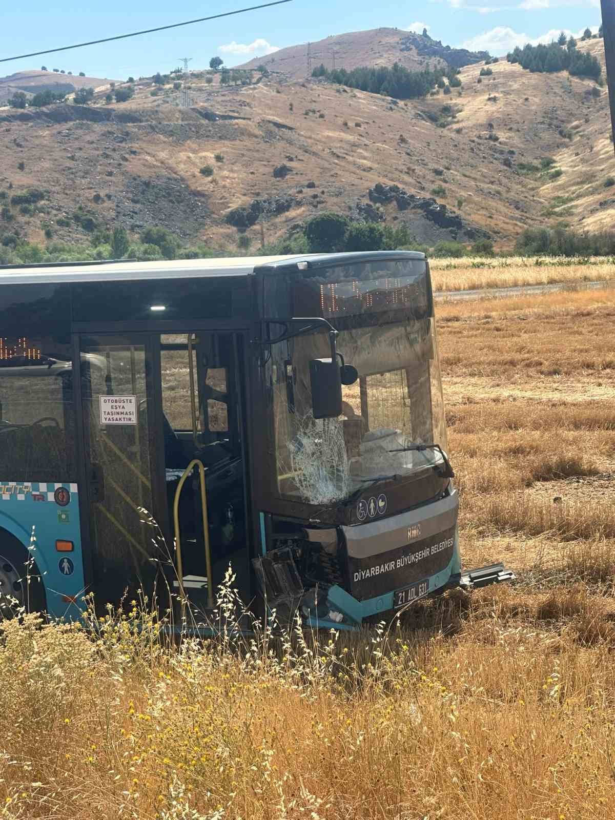 carpismaktan kactilar kazadan kacamadilar 2 yarali 1 75Mwjb7r