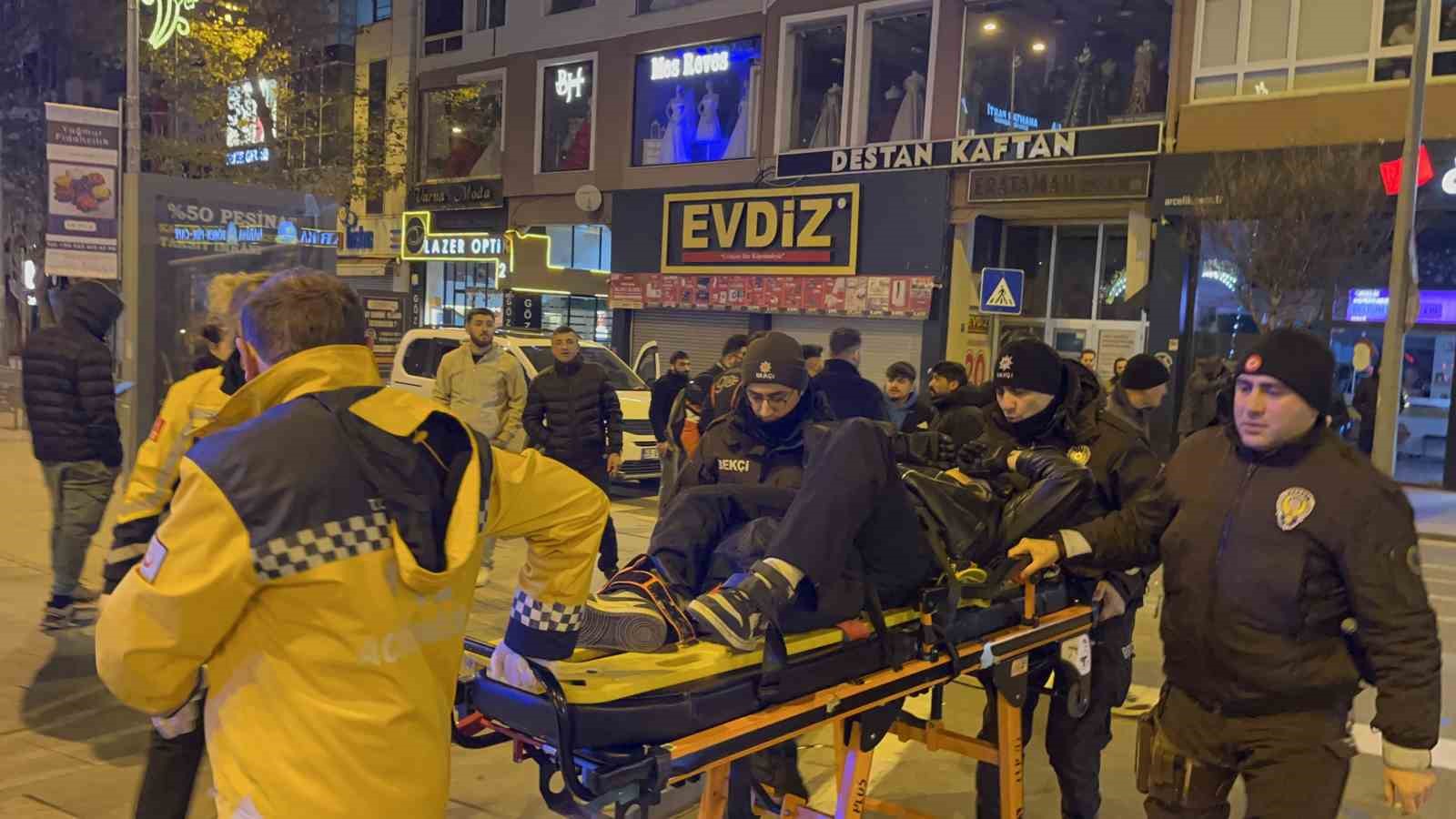 carpistigi arabanin uzerinden takla atti o anlar kamerada 5 F4Butg59