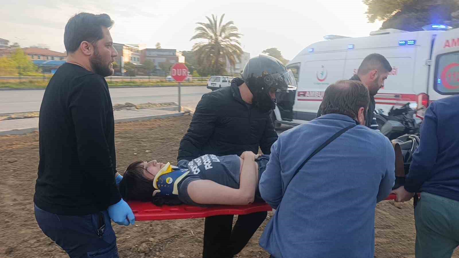 carpmanin etkisiyle 20 metre firlayip refujdeki topraga dusup hayata tutundular 2 yarali 1 1dLHeAcs