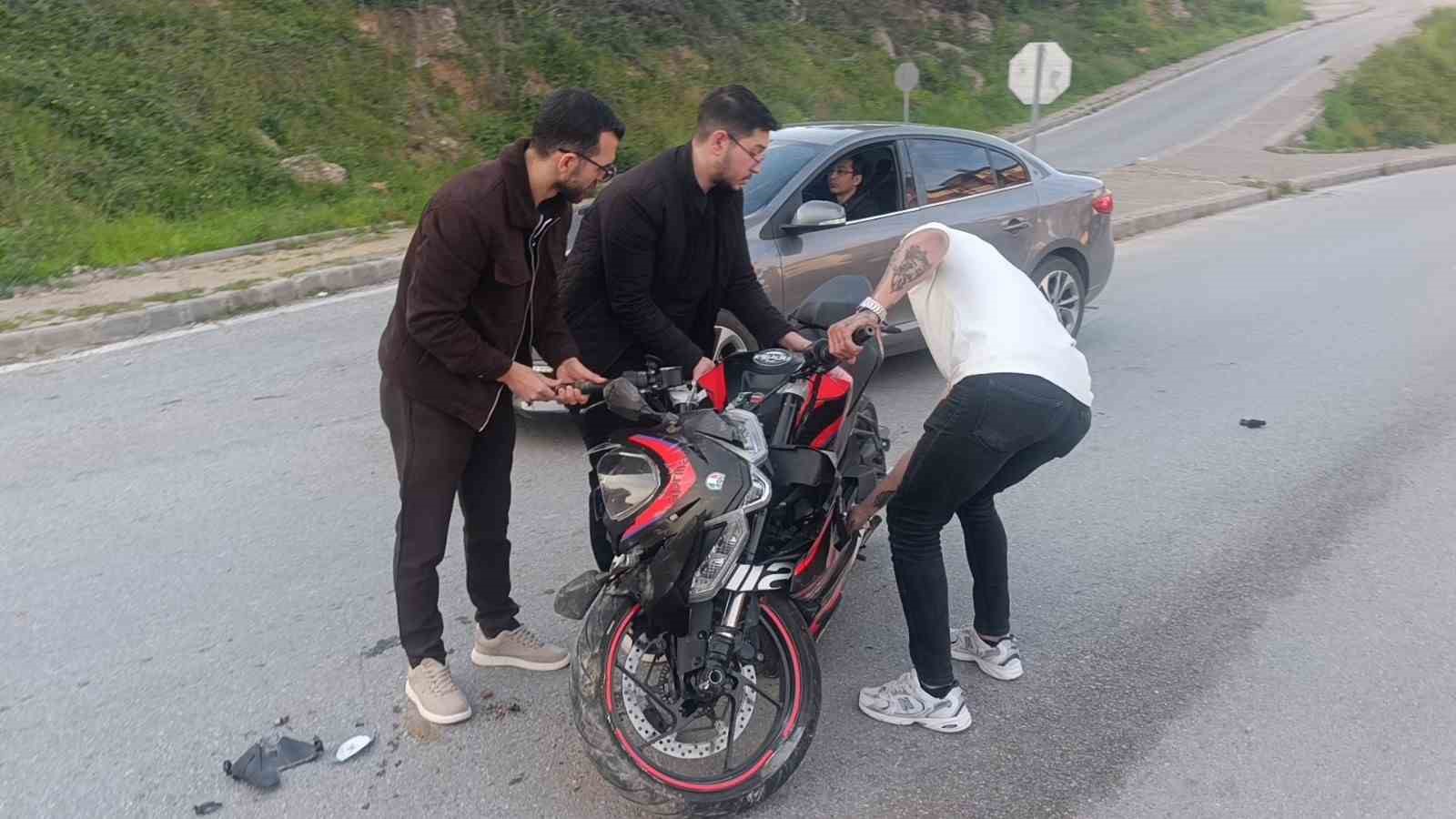 carpmanin etkisiyle 20 metre firlayip refujdeki topraga dusup hayata tutundular 2 yarali 8 vvYa9bn2