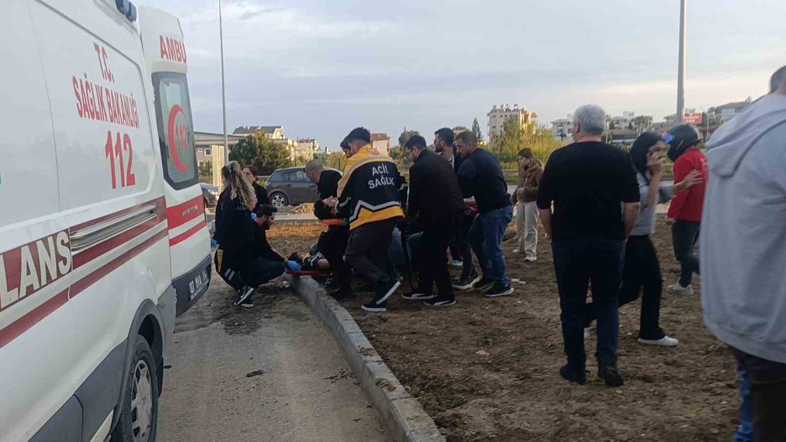 carpmanin etkisiyle 20 metre firlayip refujdeki topraga dusup hayata tutundular 2 yarali 9