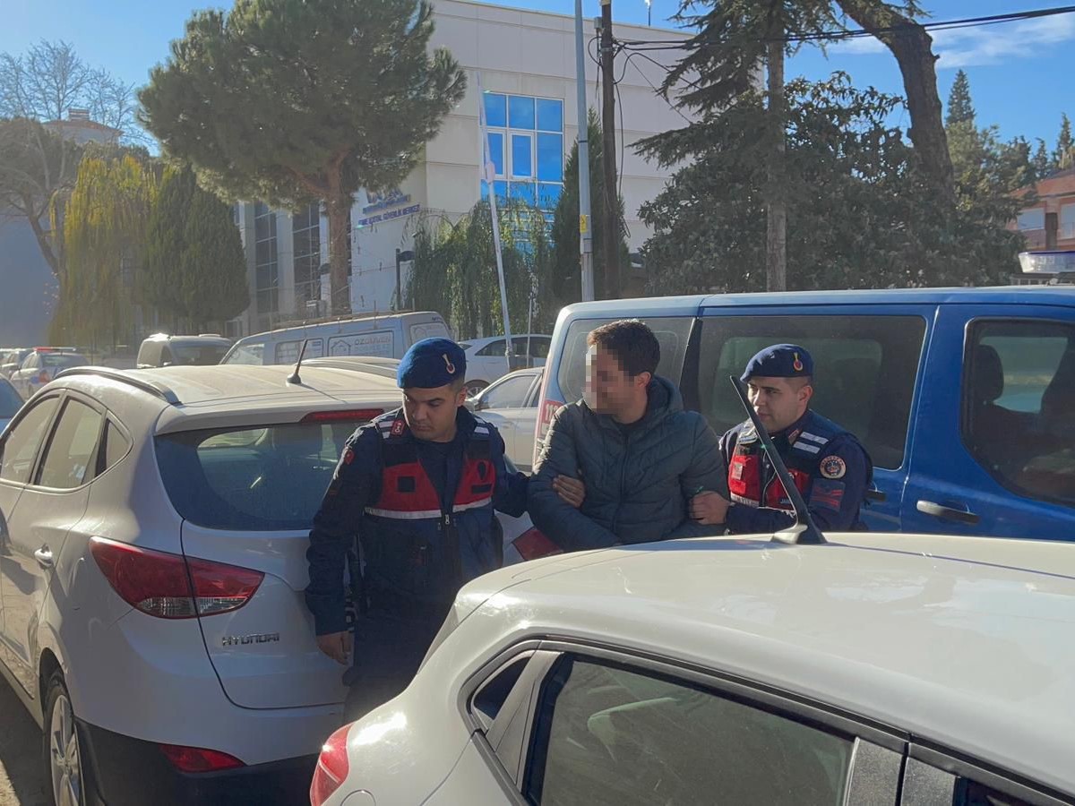 carptigi uc yayanin olumune neden olan surucu tutuklandi 1 nb4gy9gE