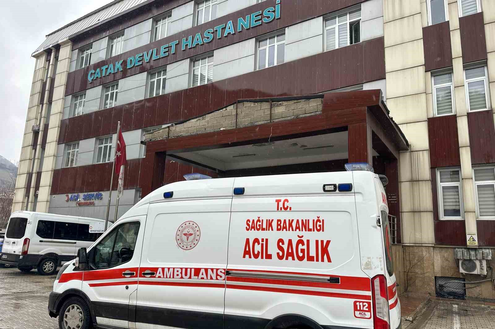 catakta tandir evi coktu babaanne ile torunu yaralandi 2 edamIjFC