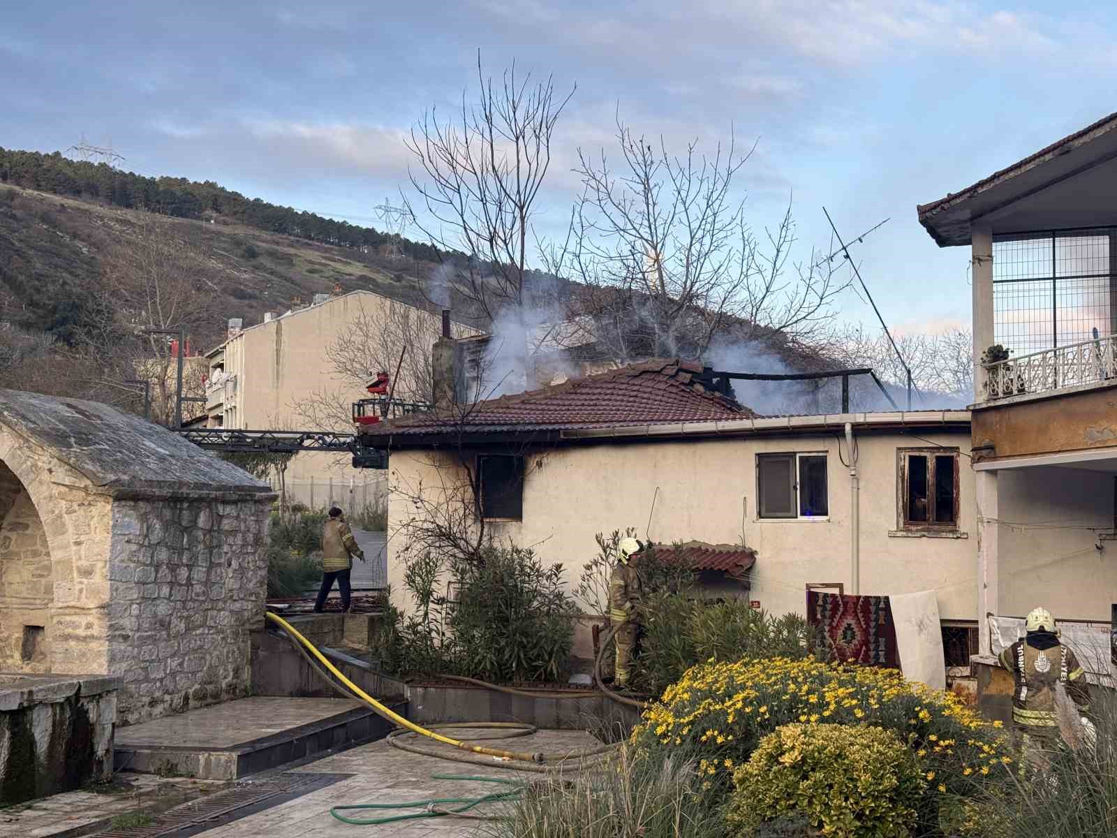 catalcada evi yanan kadin uzun sure gozyasi doktu 2 KbaqcJJJ