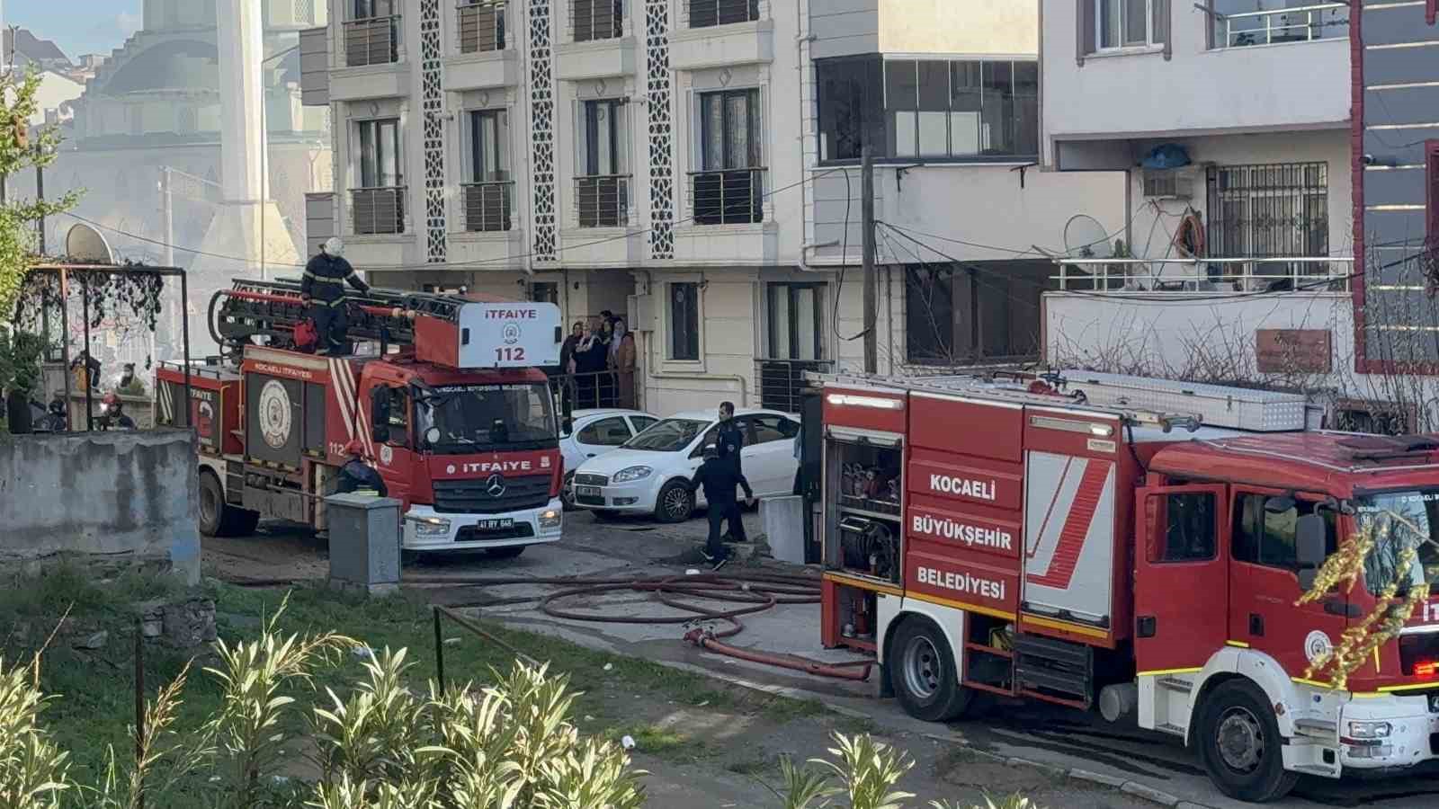 cati onarimi sirasinda yangin cikti 3 TdYYbCzu