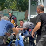cati-yanginina-mudahale-ederken-bir-alt-kata-dusen-itfaiyeci-yaralandi-82sk2Aft.jpg