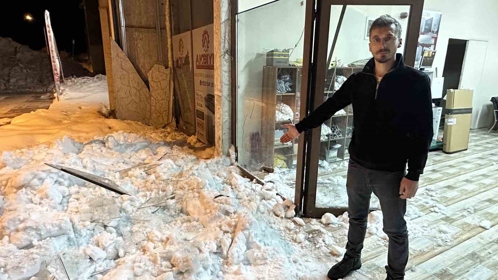 catida biriken kar dehseti is yeri sahibi olumden dondu 0 2nCV67bL